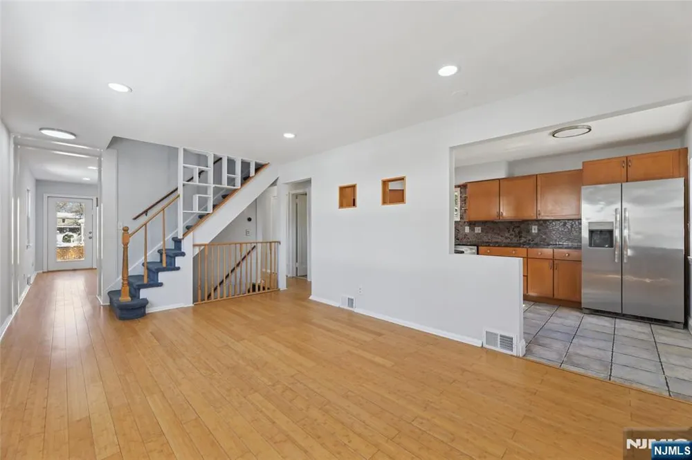 51 Day Avenue Tenafly, NJ 07670