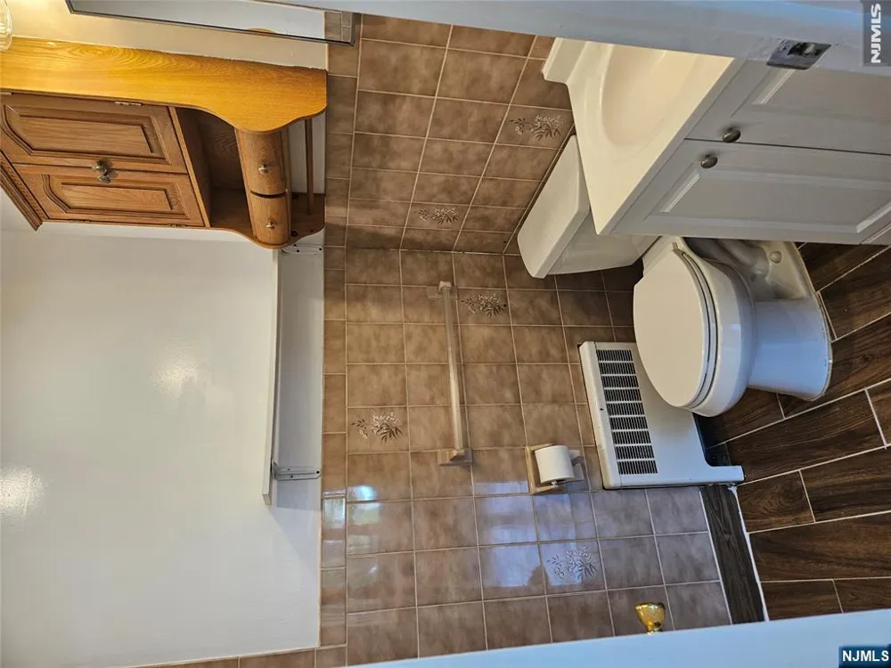 581 High Mountain Road 5 North Haledon, NJ 07508