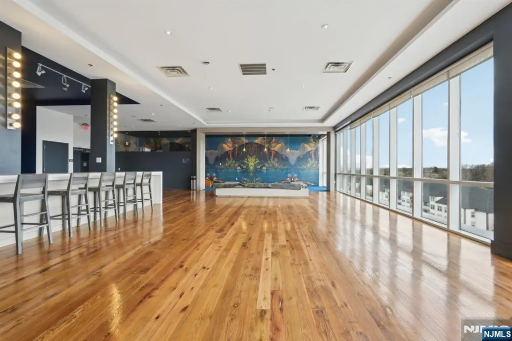 1 Executive Drive 214 Fort Lee, NJ 07024