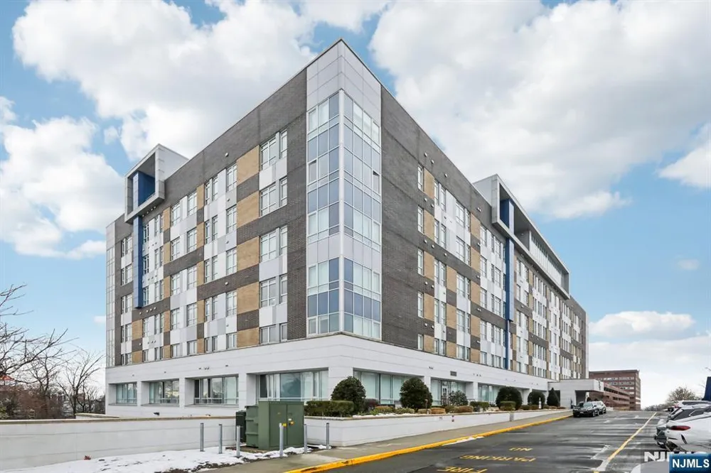 1 Executive Drive 214 Fort Lee, NJ 07024