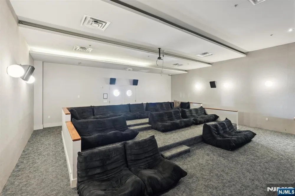 1 Executive 311 Fort Lee, NJ 07024