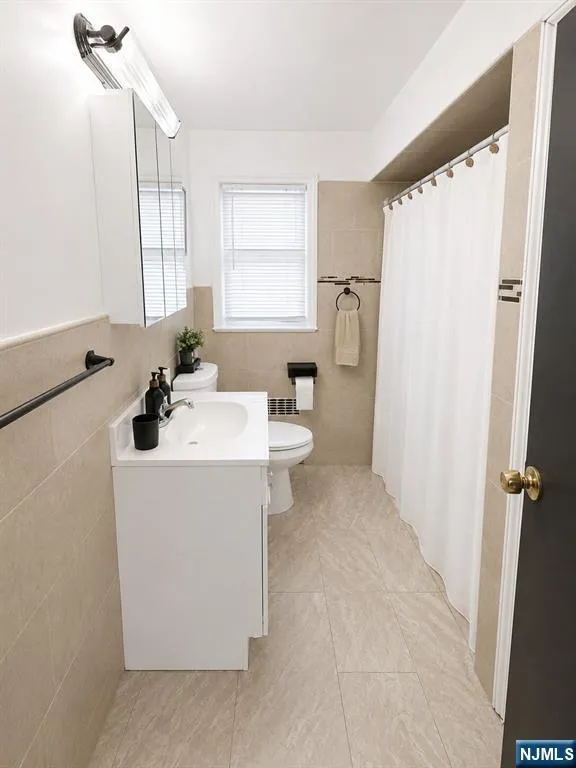 292 Florida Avenue Paterson, NJ 07503