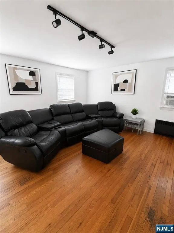 292 Florida Avenue Paterson, NJ 07503