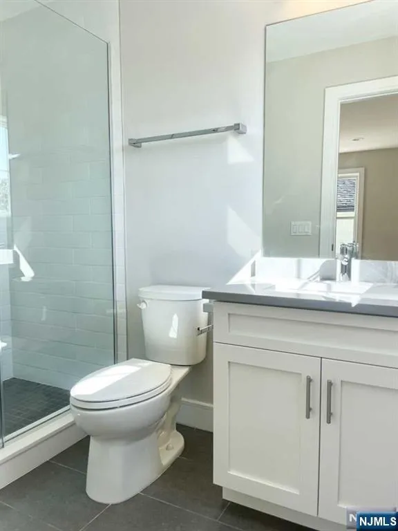 100 Schraalenburgh Road 88 Harrington Park, NJ 07640