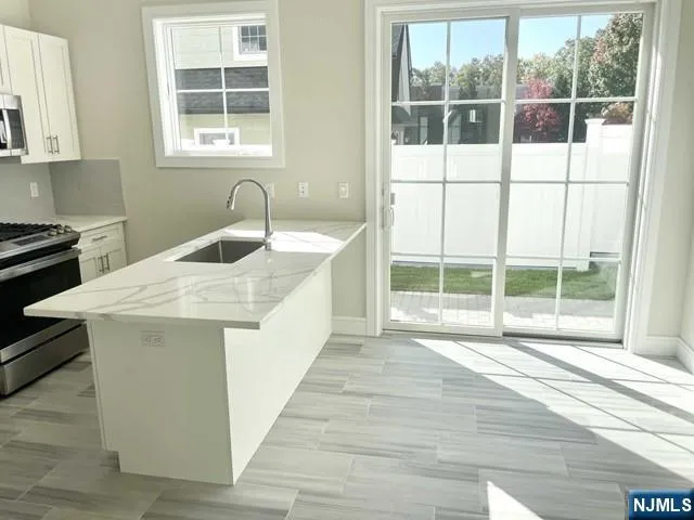 100 Schraalenburgh Road 88 Harrington Park, NJ 07640