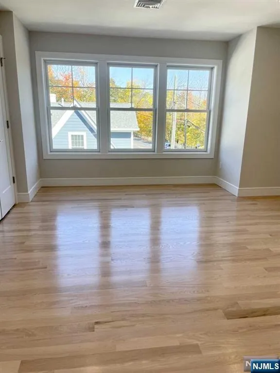 100 Schraalenburgh Road 88 Harrington Park, NJ 07640