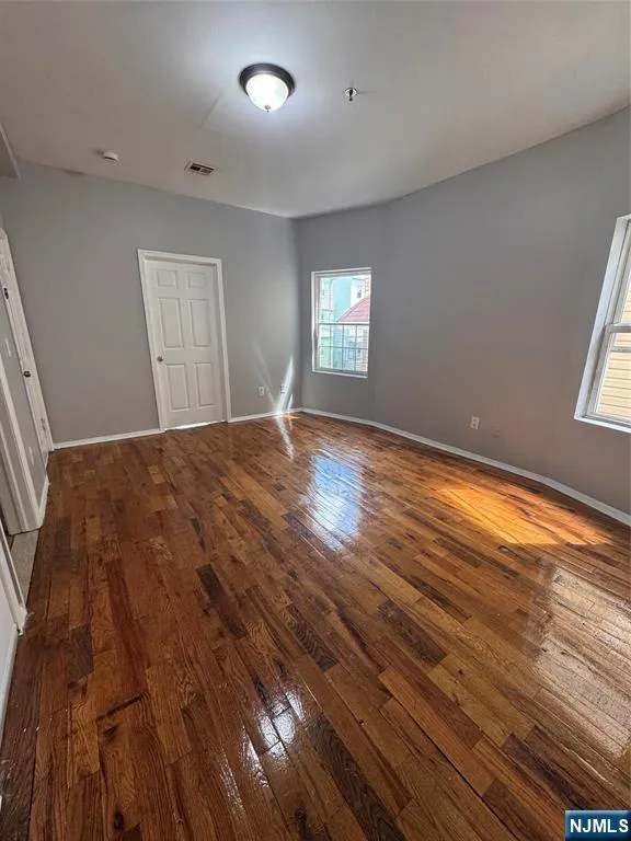 117 12th Street 1 Newark, NJ 07107