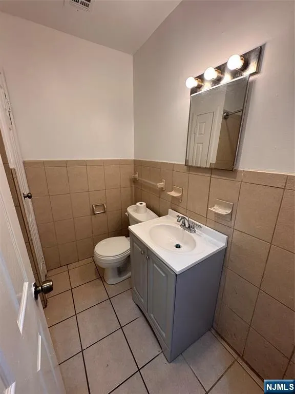 117 12th Street 1 Newark, NJ 07107