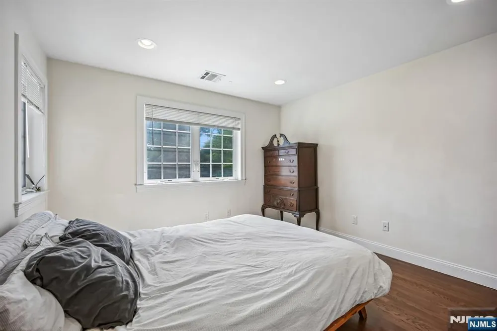 39 Grove Street B Tenafly, NJ 07670