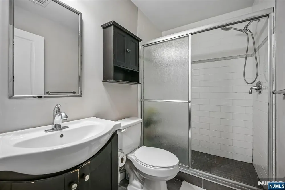 39 Grove Street B Tenafly, NJ 07670