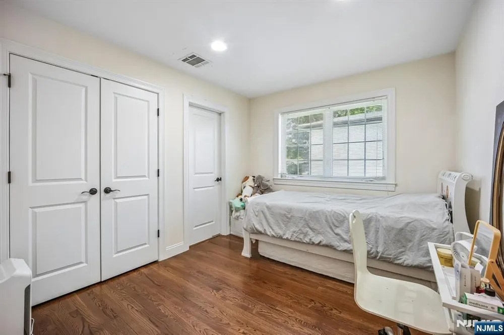 39 Grove Street B Tenafly, NJ 07670