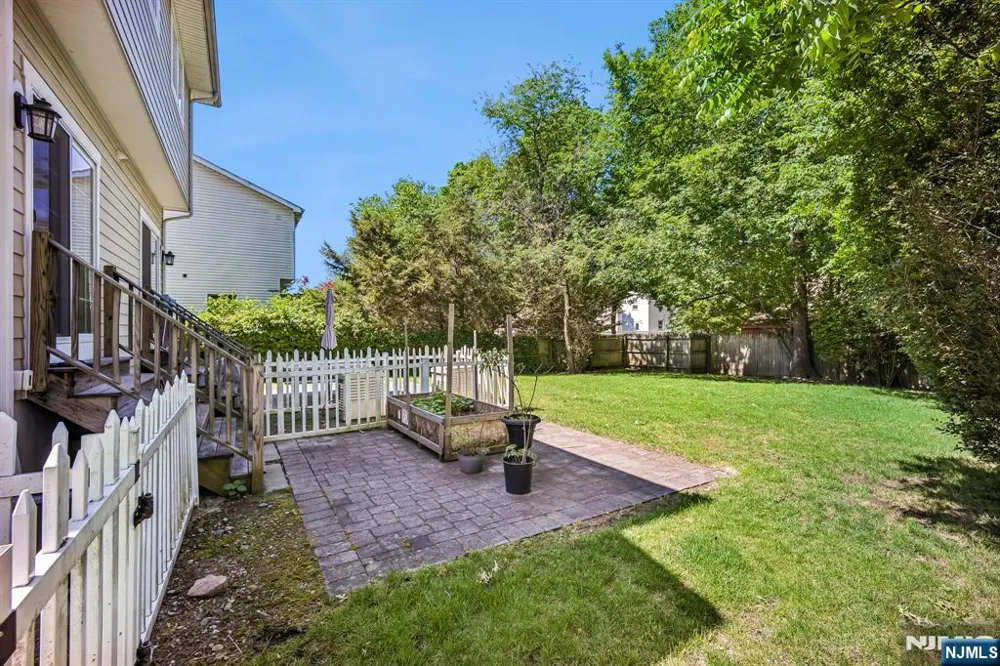 39 Grove Street B Tenafly, NJ 07670