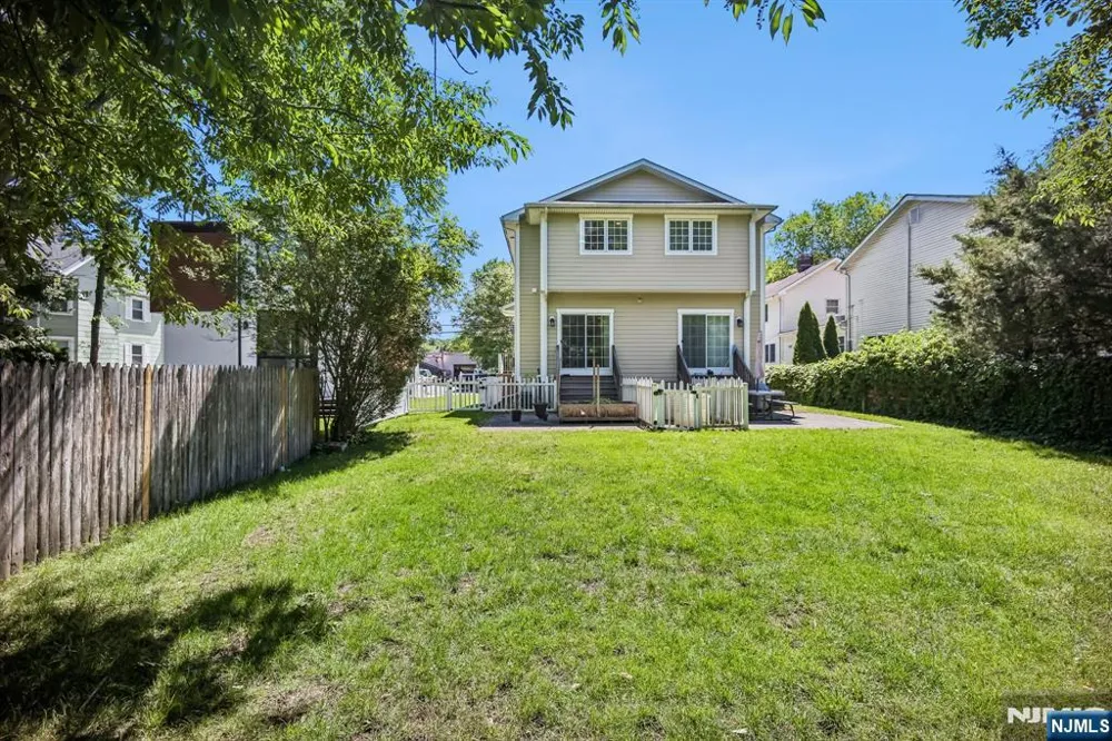 39 Grove Street B Tenafly, NJ 07670
