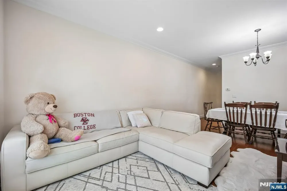 39 Grove Street B Tenafly, NJ 07670