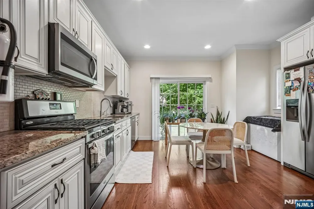 39 Grove Street B Tenafly, NJ 07670