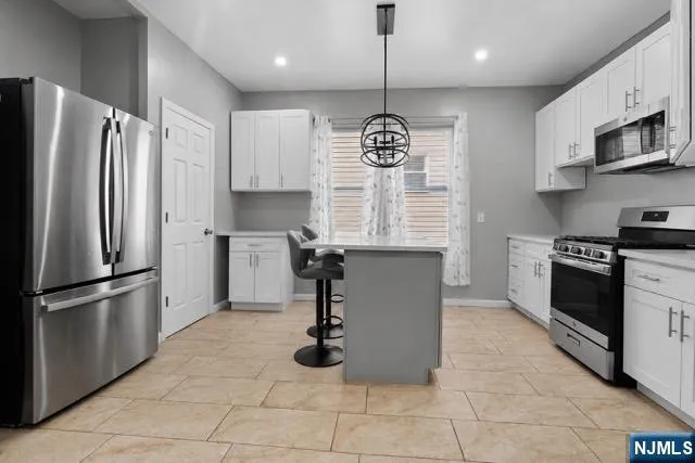 72 Seymour Avenue 1 Newark, NJ 07108