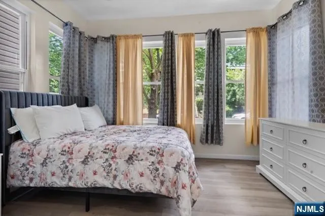 72 Seymour Avenue 1 Newark, NJ 07108