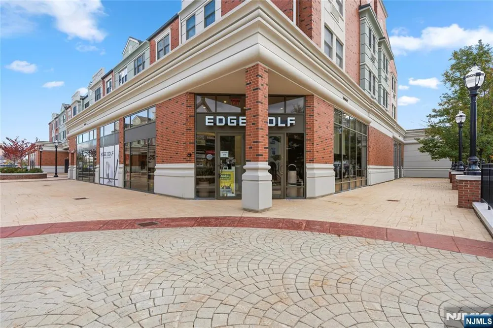 905 River Road 327 Edgewater, NJ 07020