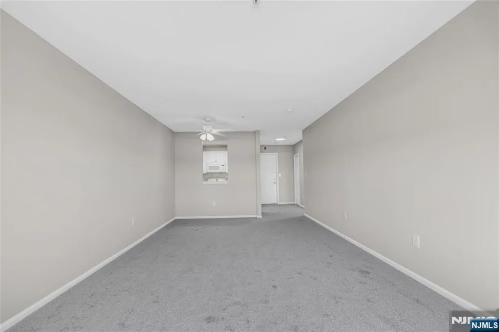 905 River Road 327 Edgewater, NJ 07020