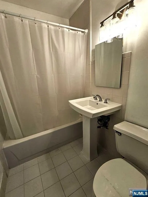 333 Grand Avenue 4D Palisades Park, NJ 07650