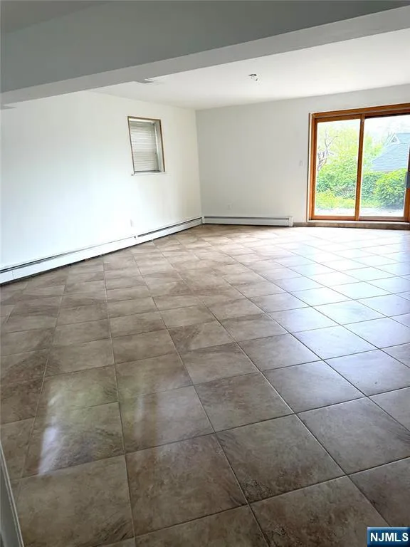 75 Maitland Place Garfield, NJ 07026