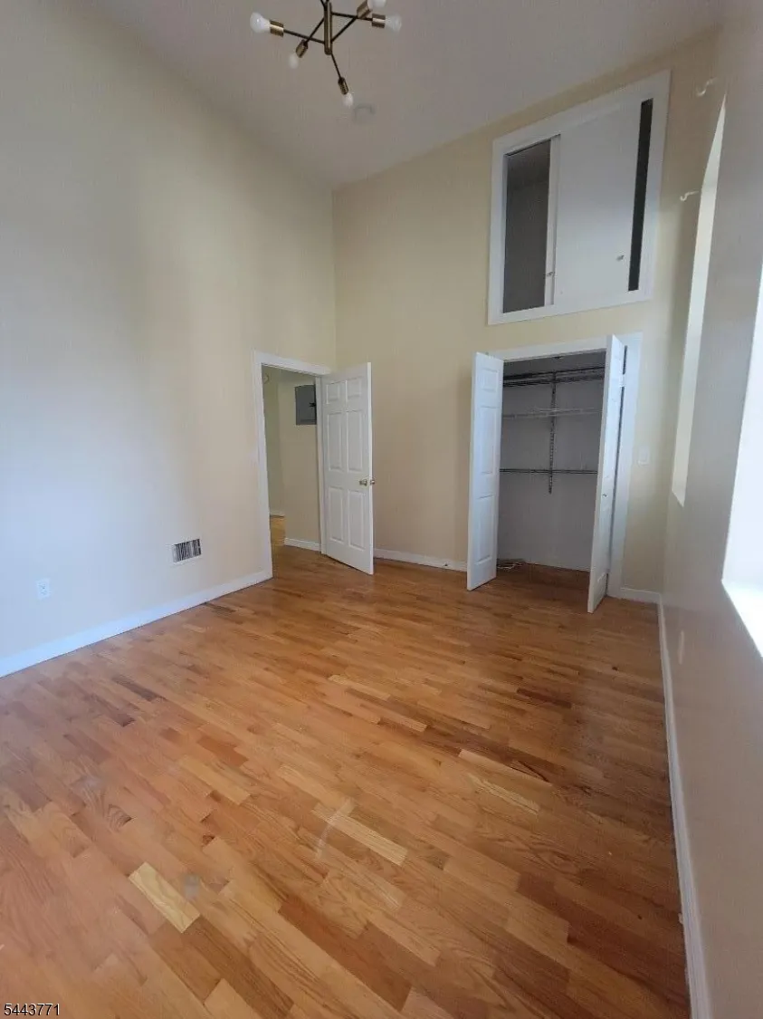 409 53Rd St West New York Town, NJ 07093