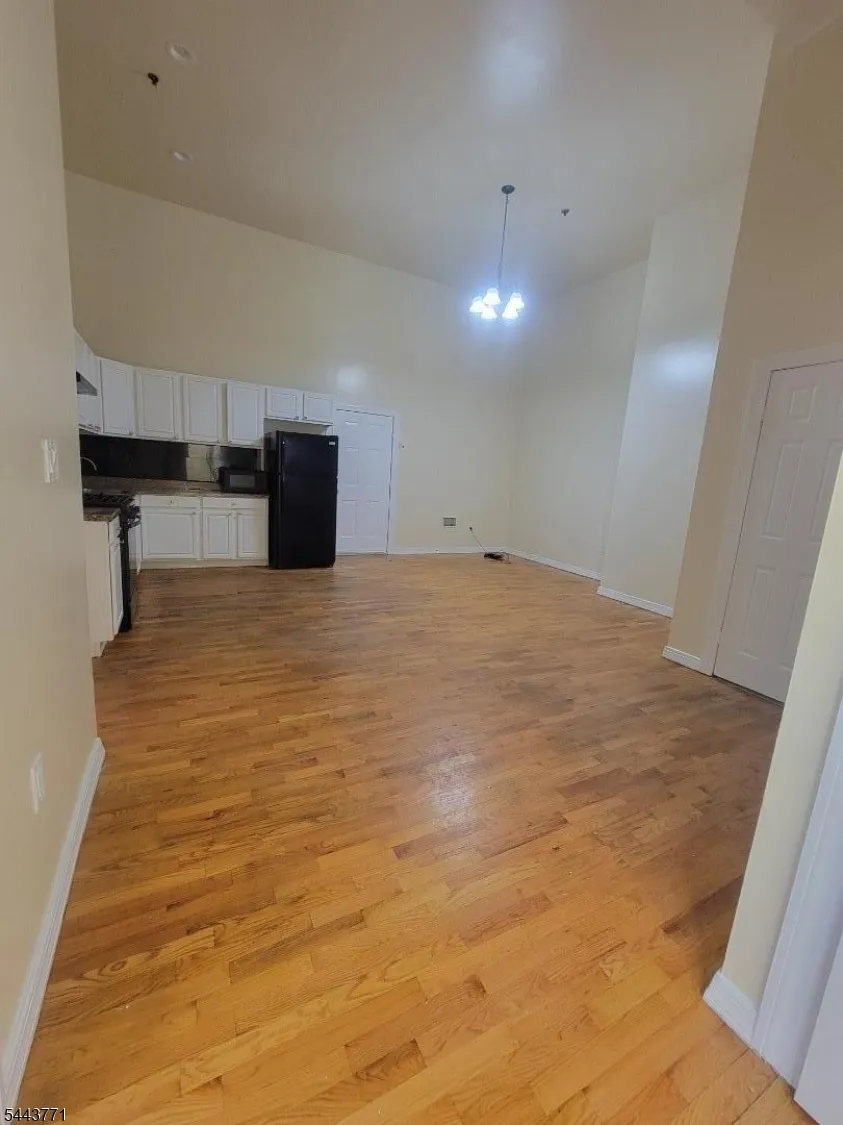 409 53Rd St West New York Town, NJ 07093