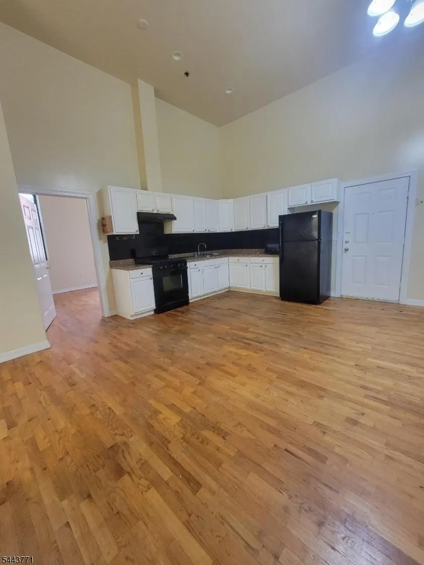 409 53Rd St West New York Town, NJ 07093