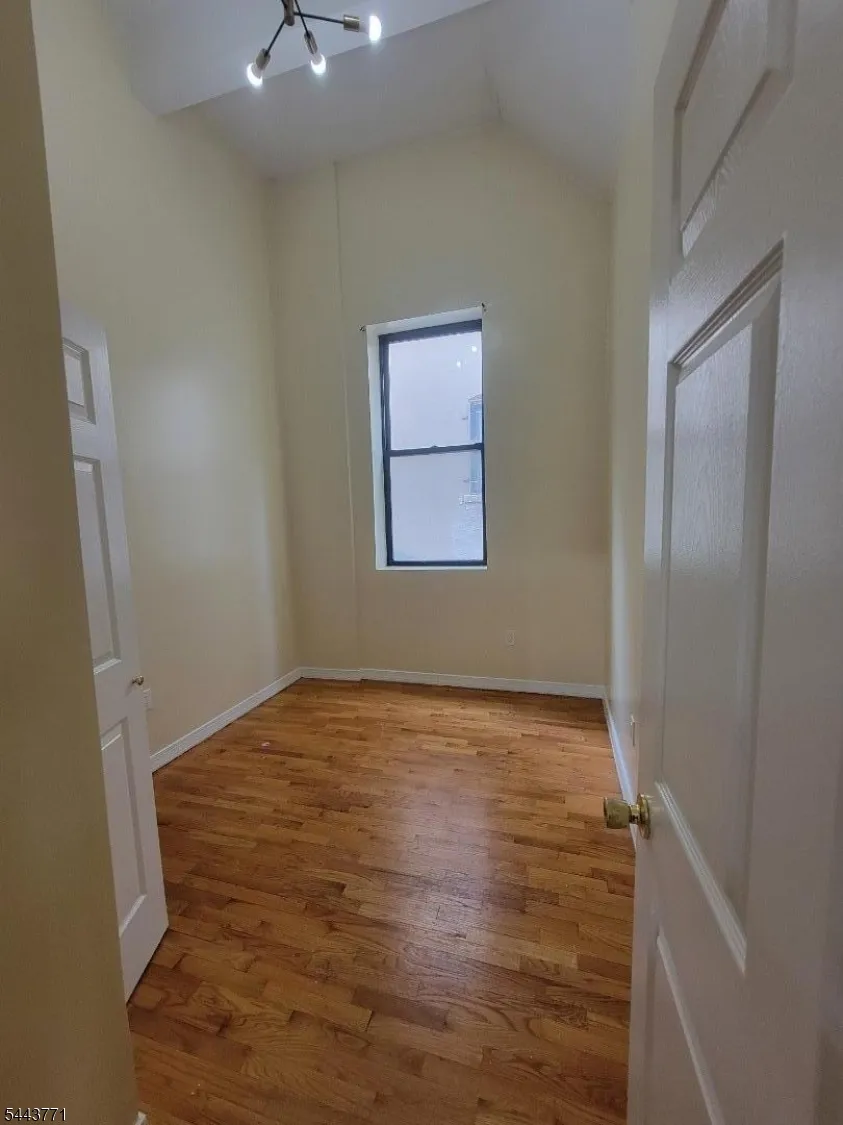 409 53Rd St West New York Town, NJ 07093