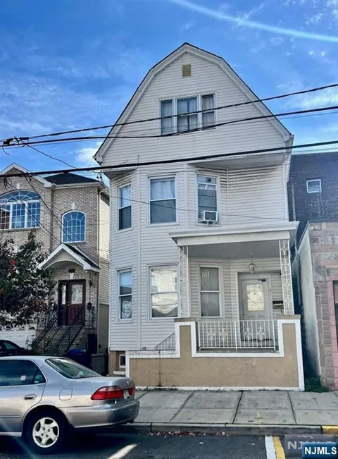 409 Cleveland Avenue 1F+BASEMENT