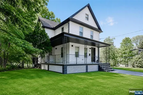 40 Grant Avenue