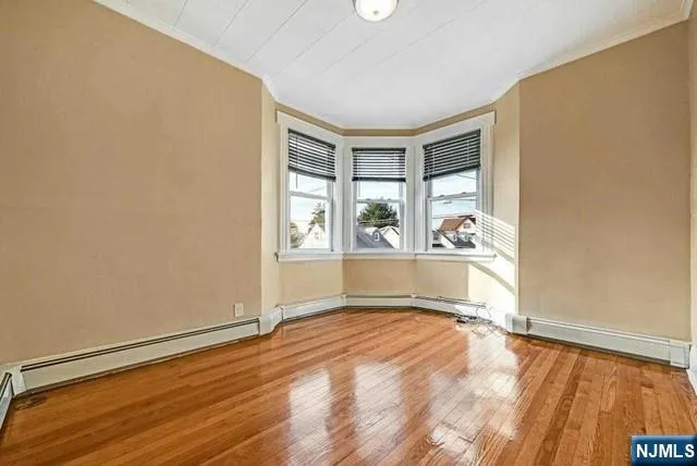 74 Plauderville Avenue 3 Garfield, NJ 07026