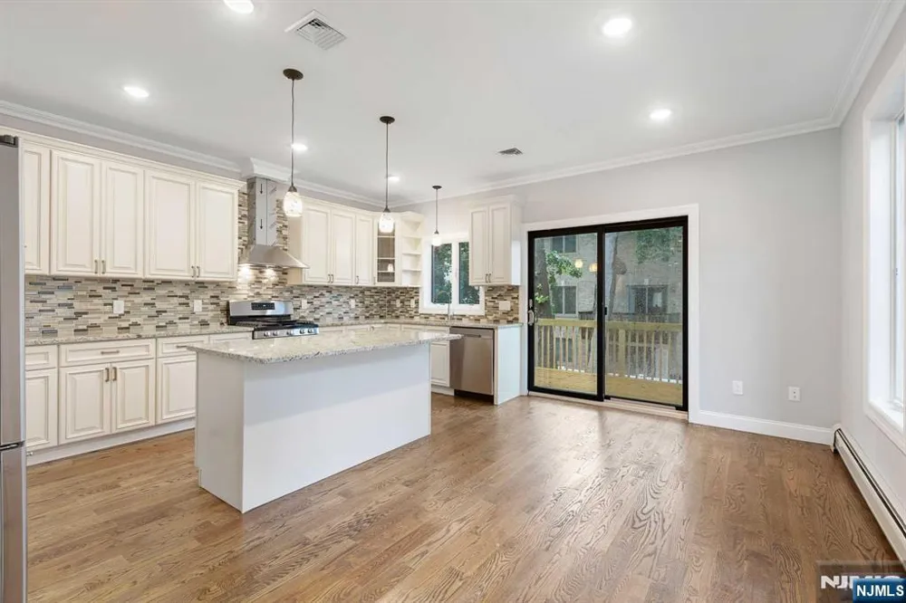 457 Lincoln Avenue 457 Cliffside Park, NJ 07010