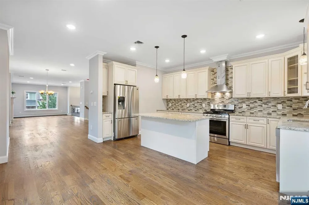 457 Lincoln Avenue 457 Cliffside Park, NJ 07010