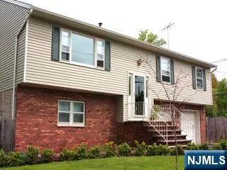 1 Belden Place