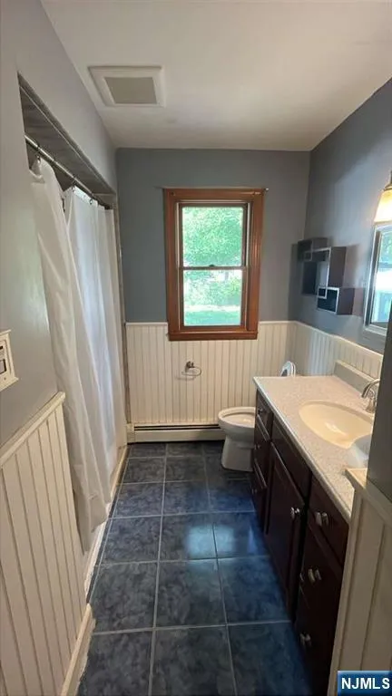 74 Roosevelt Street Pequannock Township, NJ 07440