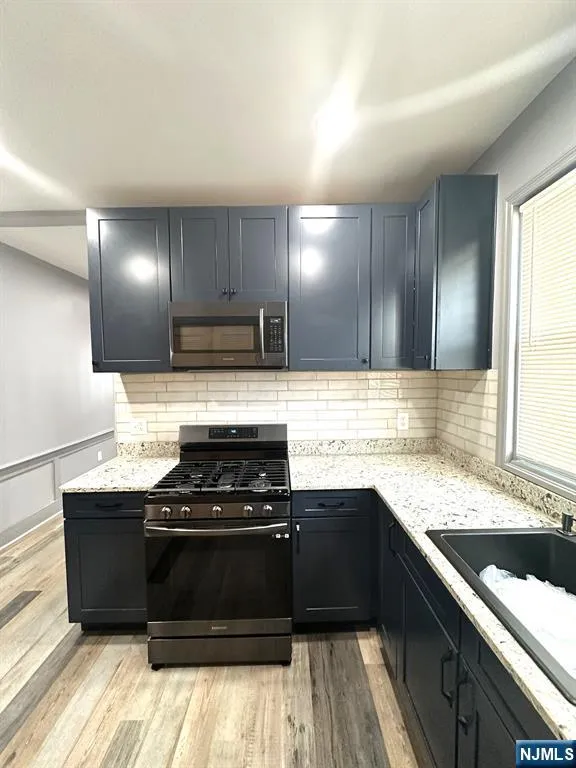 96-98 Goldsmith Avenue 2 Newark, NJ 07112