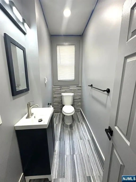 96-98 Goldsmith Avenue 2 Newark, NJ 07112