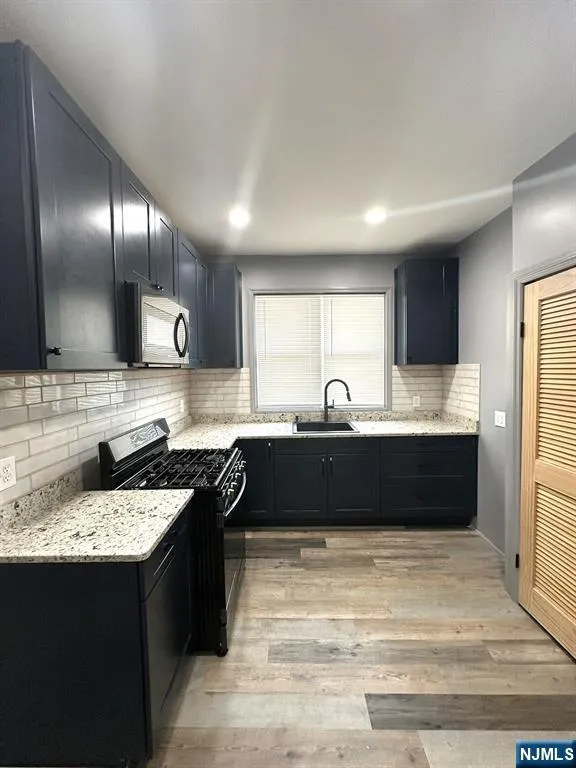 96-98 Goldsmith Avenue 2 Newark, NJ 07112