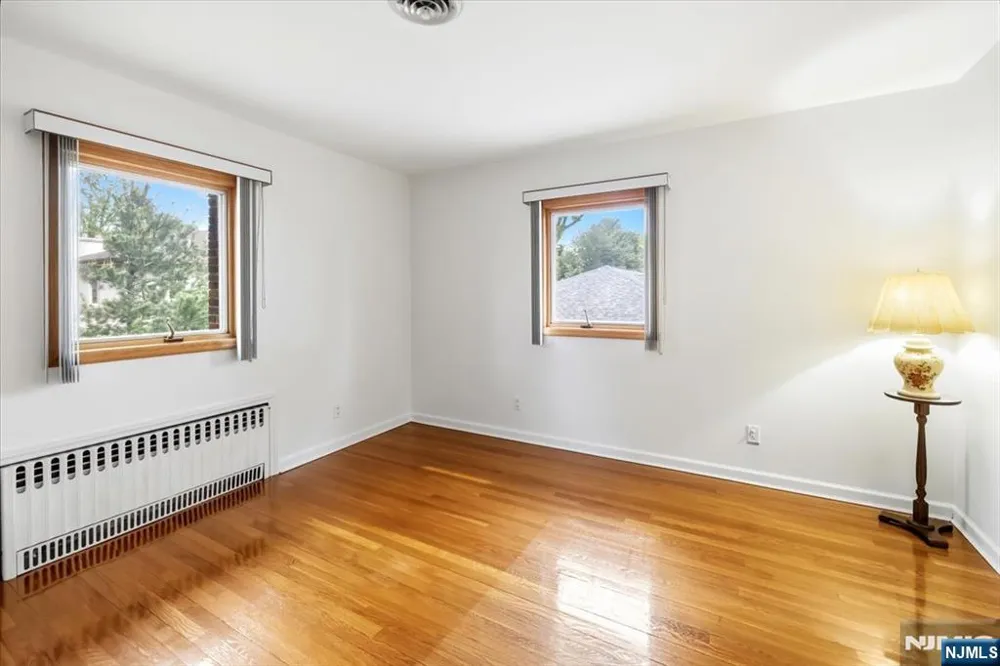 535 Summit Englewood Cliffs, NJ 07632