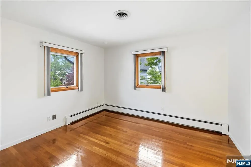 535 Summit Englewood Cliffs, NJ 07632