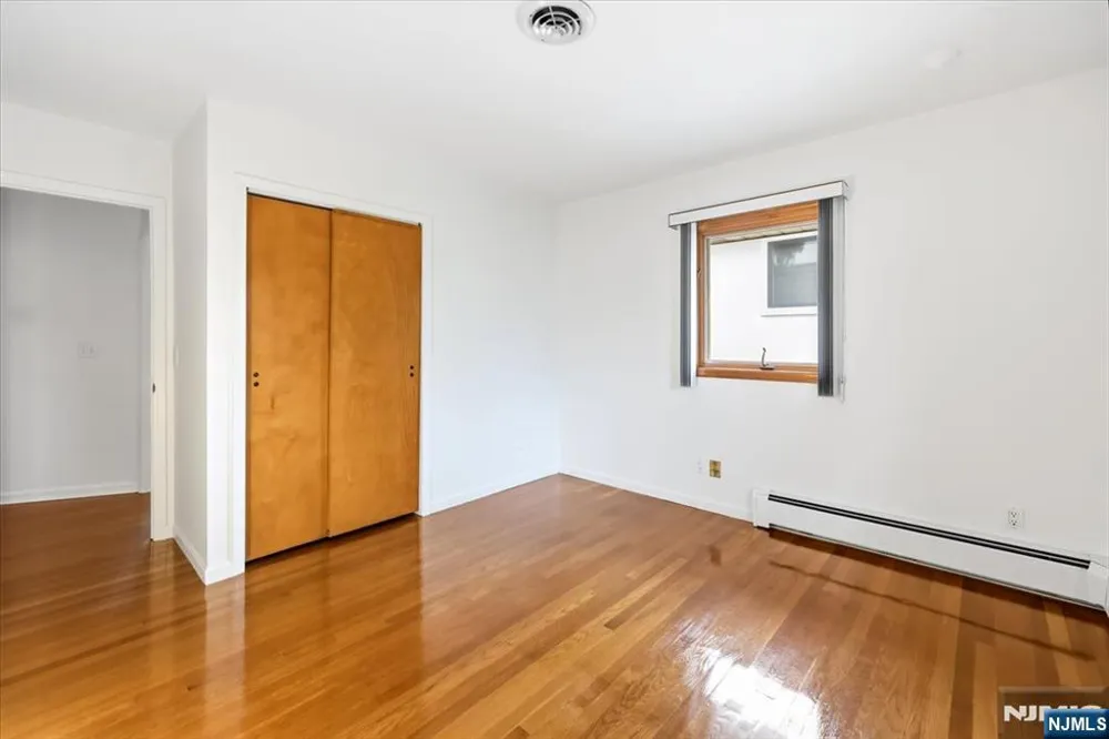 535 Summit Englewood Cliffs, NJ 07632
