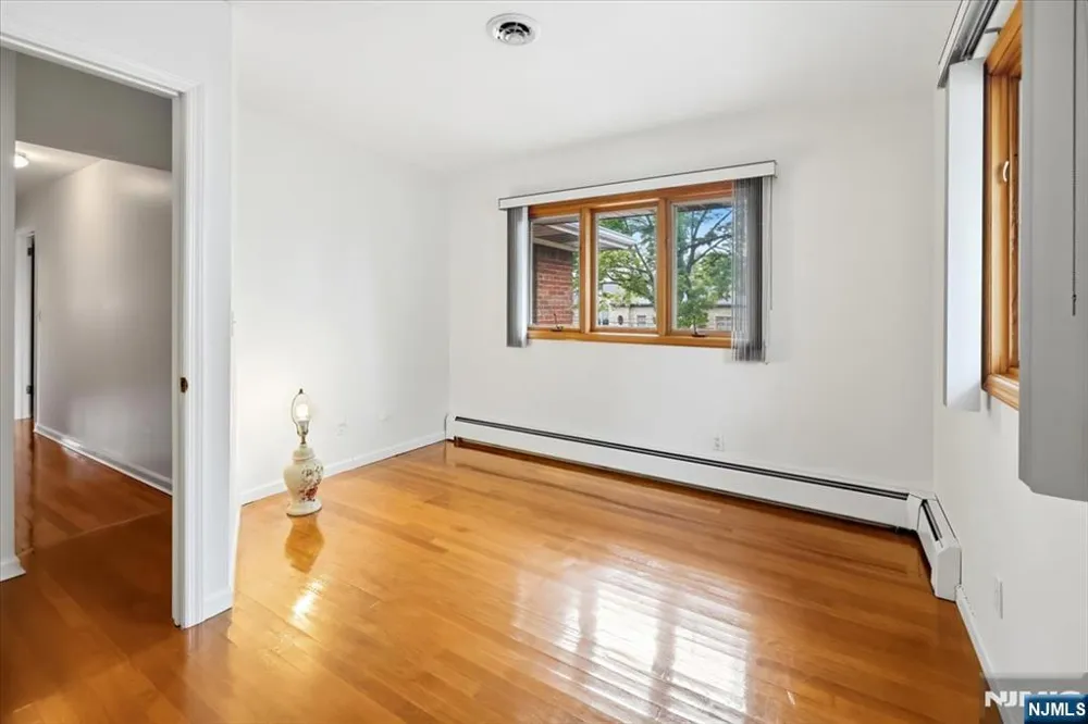 535 Summit Englewood Cliffs, NJ 07632