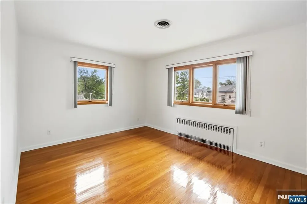 535 Summit Englewood Cliffs, NJ 07632