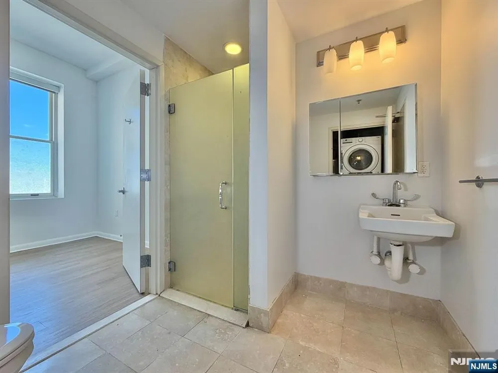 2000 West Street Union City, NJ 07087