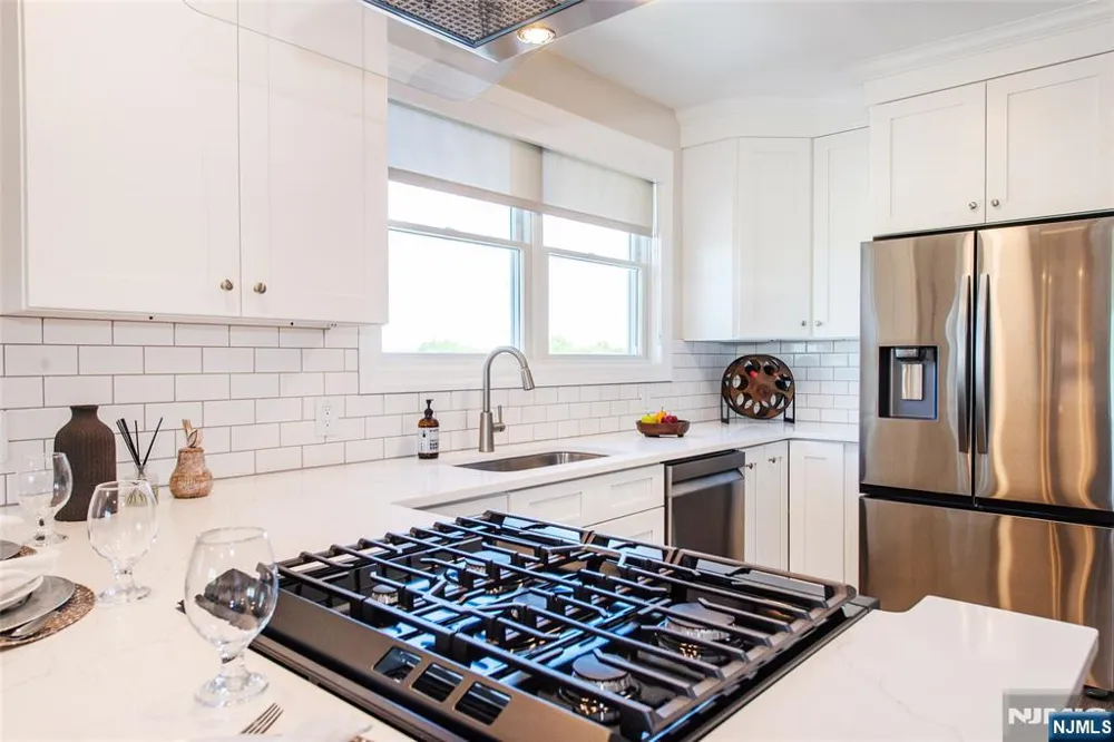 246 Main Street 303 Chathamugh, NJ 07928