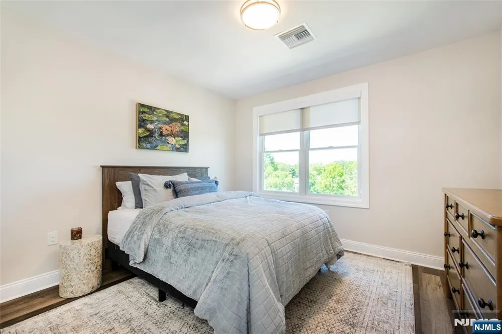 246 Main Street 303 Chathamugh, NJ 07928
