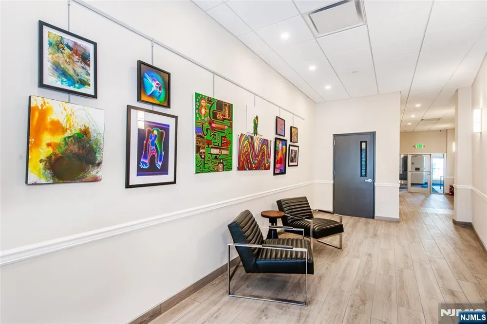 246 Main Street 303 Chathamugh, NJ 07928