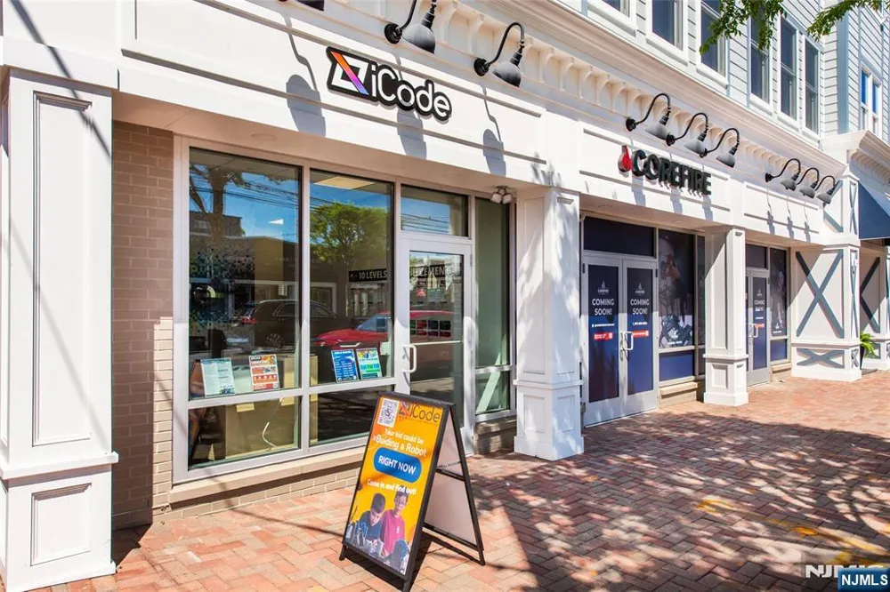 246 Main Street 303 Chathamugh, NJ 07928