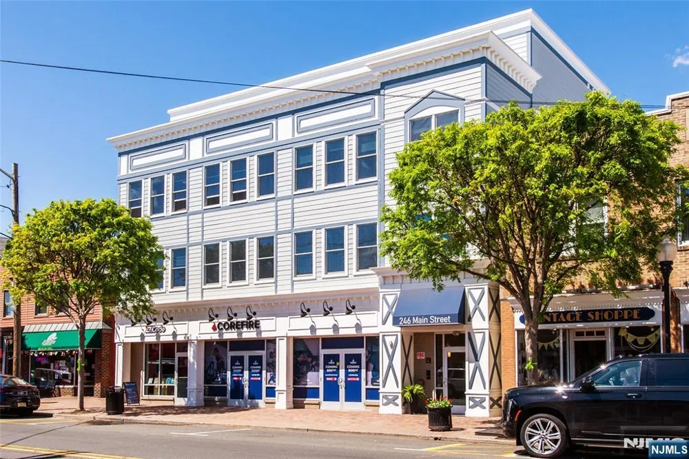 246 Main Street 303 Chathamugh, NJ 07928